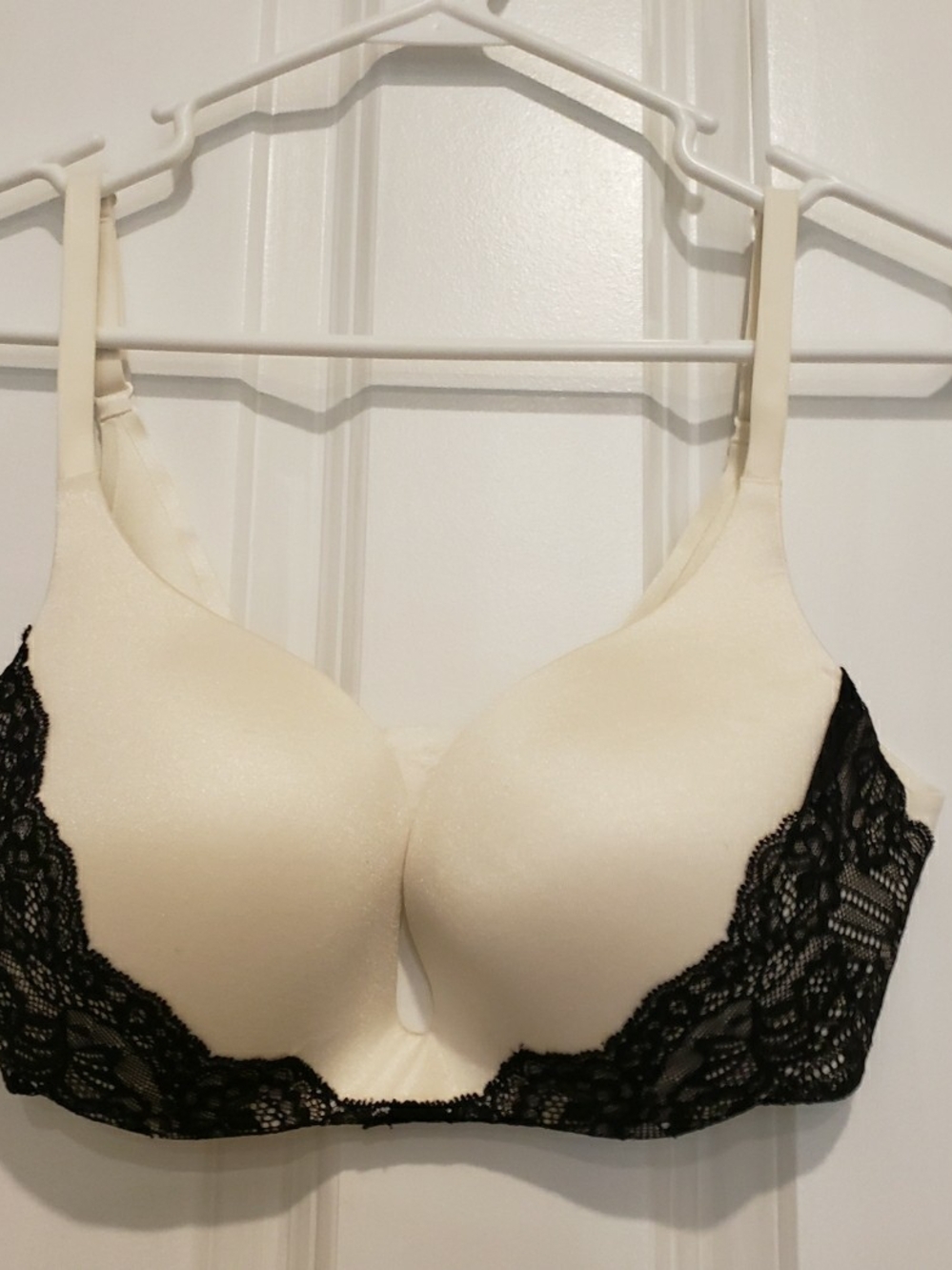 Victoria's Secret Cream Bra with Black Lace